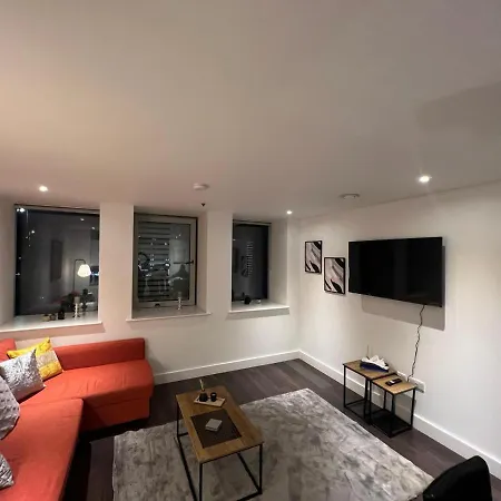 Spacious Sleep 7 Flat 20 Mins Central London Bp65 Exterior photo