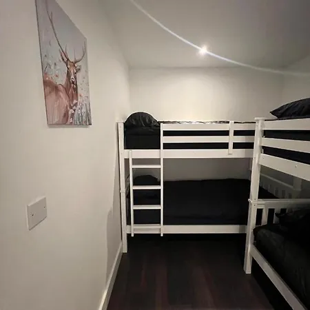 Spacious Sleep 7 Flat 20 Mins Central London Bp65 Exterior photo