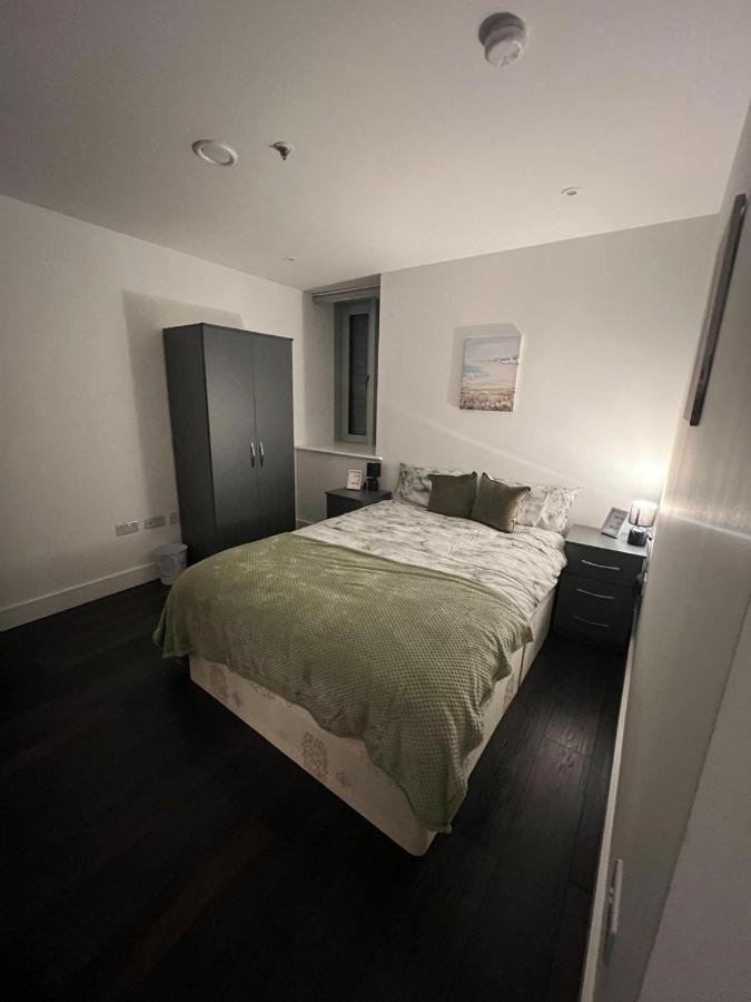 Spacious Sleep 7 Flat 20 Mins Bp65 London